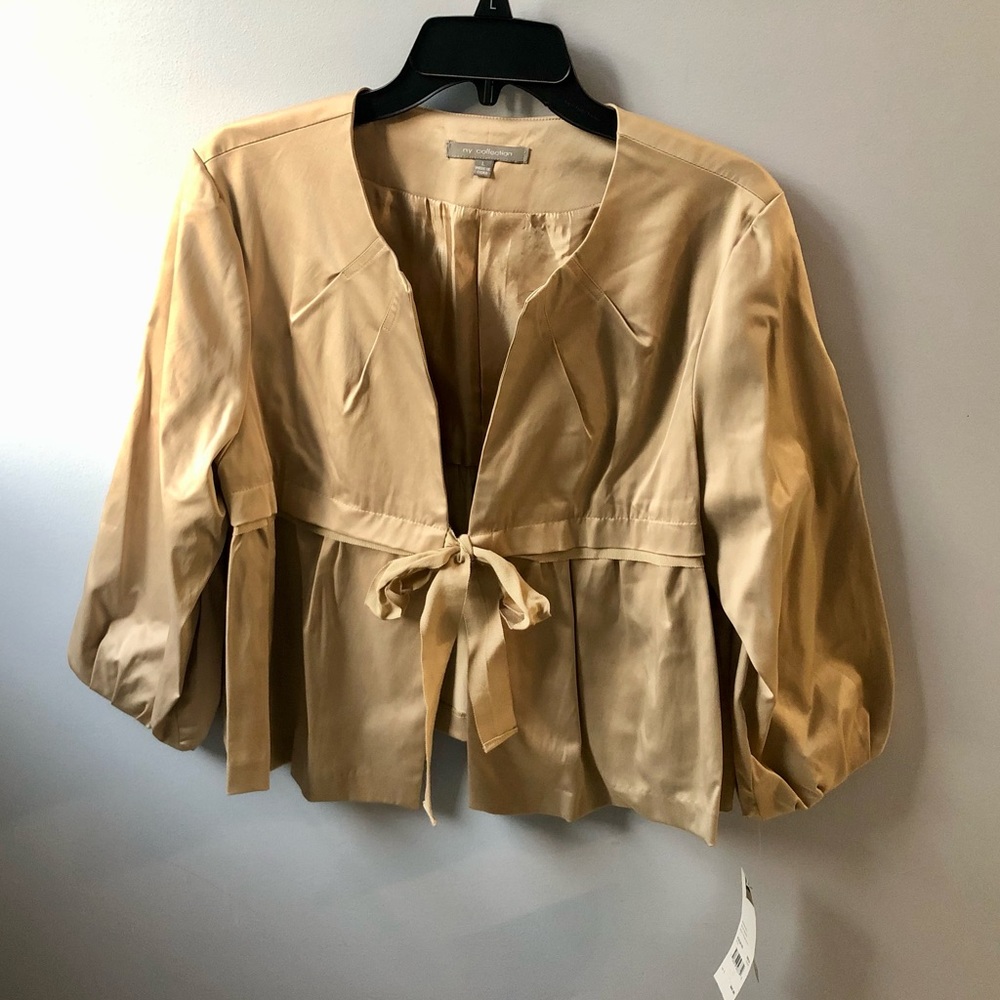 Champagne colored, shiny, grosgrain ribbon tied jacket. Brand new with tags.